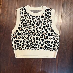 SHEIN Cheetah Print Cropped Sleeveless Sweater Vest